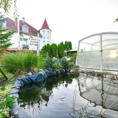 Laguna Panzio Gæstehus 4*